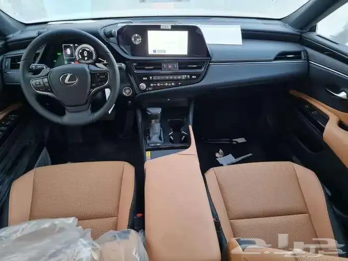 لكزس ES 300 هايبرد 2025 2