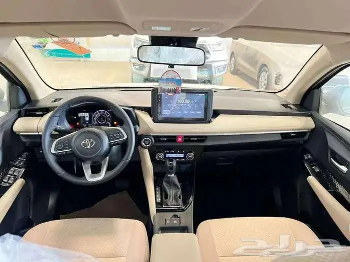 تويوتا يارس واي اكس 2026 12