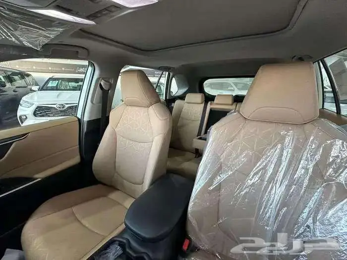 تويوتا راف فور XLE بنزين 2025 8