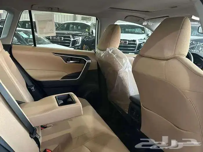 تويوتا راف فور XLE بنزين 2025 10