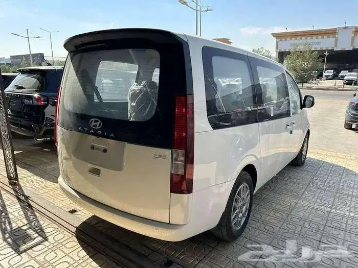 هونداي استاريا 9 راكب ديزل قيرتوماتيك 2025 كاش وتقسيط 5