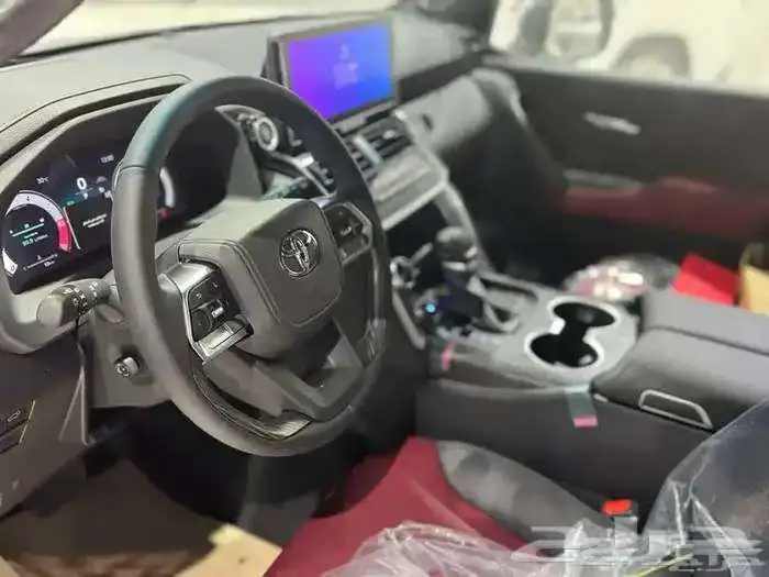 في اكس ار 2025 بريمي فل كامل توين تيربو اللون اسود 9