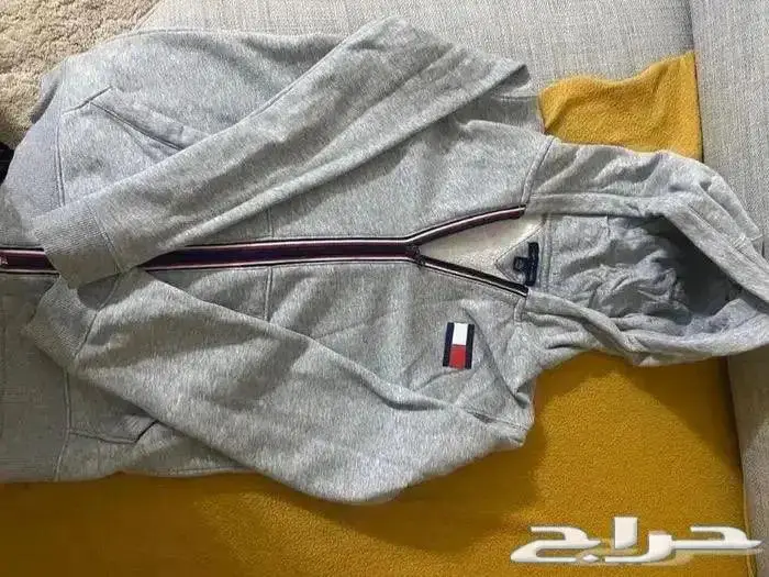 بلوفرات شتوية اصليه ولادي تومي هلفيغر 2