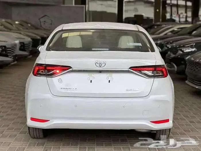 تويوتا كورولا XLI 2.0 طيس بنزين 2025 1