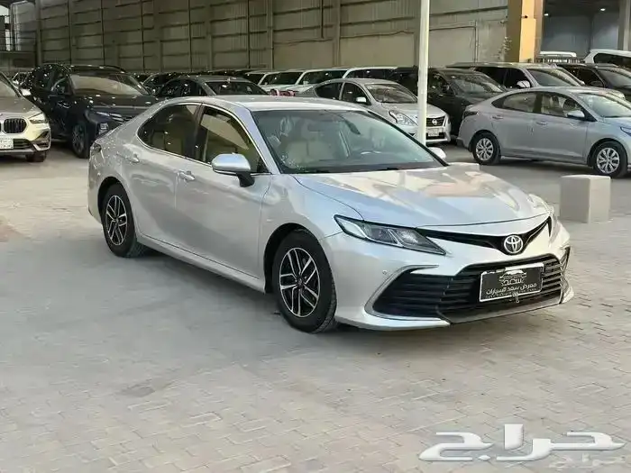 تويوتا كامري LE مطور 2023 2