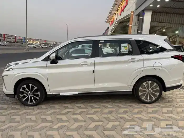 تويوتا فيلوز 2025 1