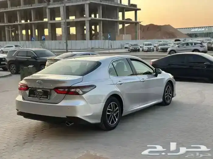 تويوتا كامري LE مطور 2023 7