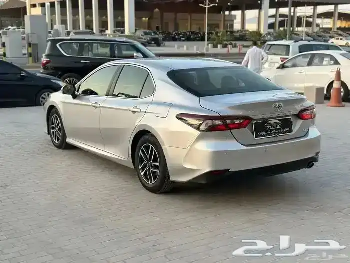 تويوتا كامري LE مطور 2023 5