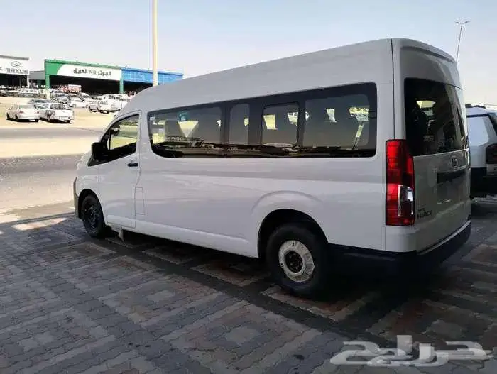 تويوتا باص هايس 2026 ديزل 13 راكب قير عادي 11