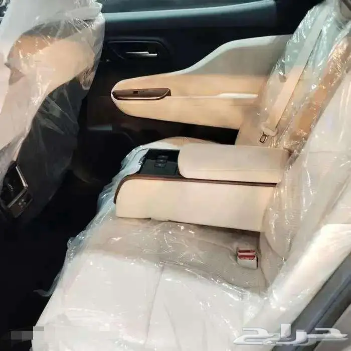 كراون بريميوم رمادي 2026 1