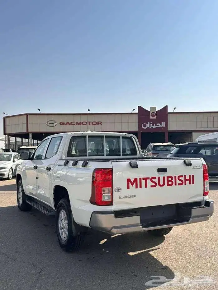 ميتسوبيشي L200 2024 دبل ديزل قير عادي أقل الاسعار 7