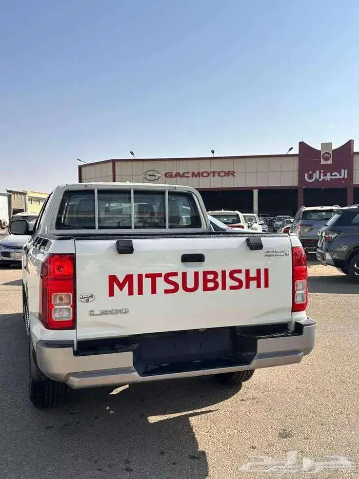ميتسوبيشي L200 2024 دبل ديزل قير عادي أقل الاسعار 8