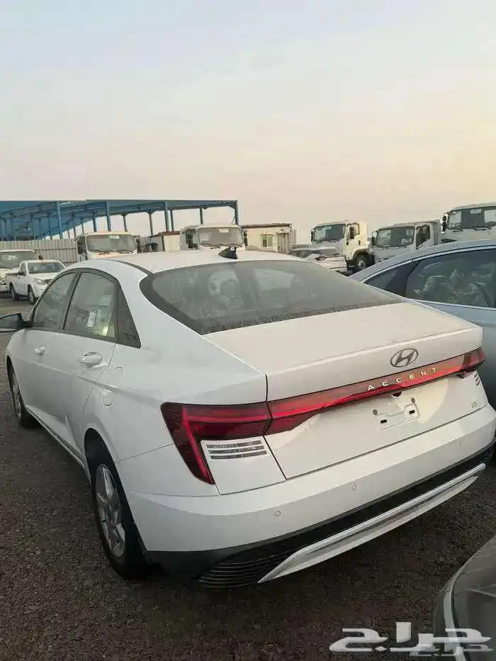 اكسنت 2026 متوفر جميع الفئات والالوان 2