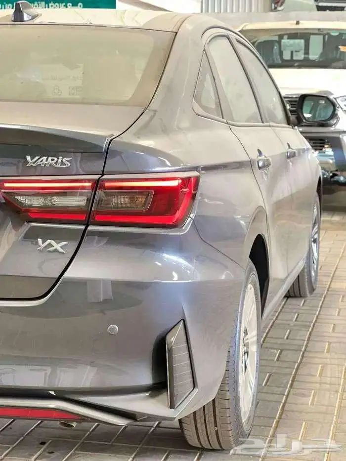 تويوتا يارس واي اكس 2026 10