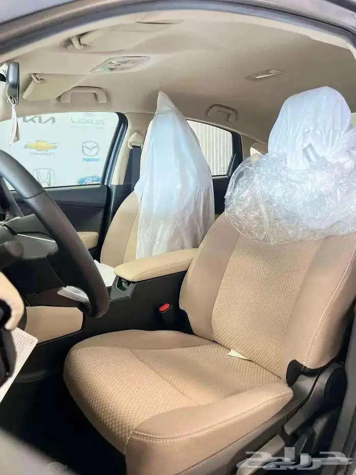 تويوتا يارس واي اكس 2026 21