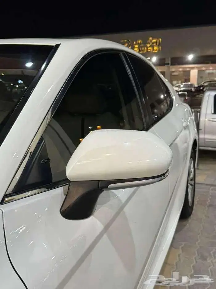 للبيع تويوتا كامري 2019 فئه LE سعودي 4