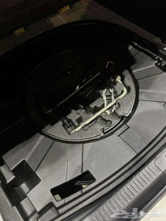 للبيع تويوتا كامري 2019 فئه LE سعودي 38