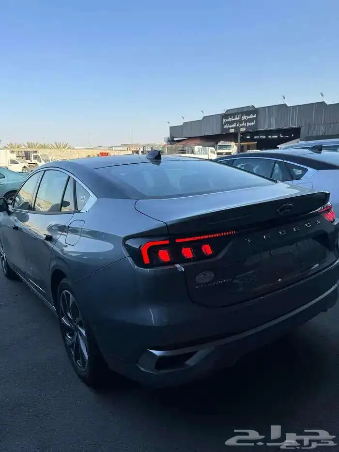 فورد تورس تيتانيوم 2.0 بنزين 2026 الناغي 7