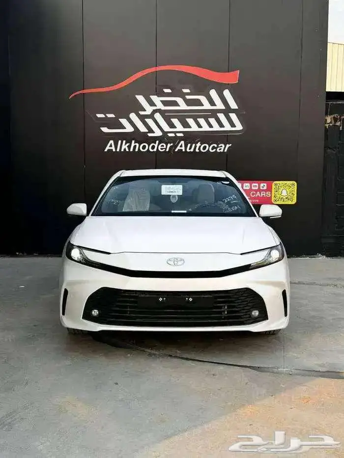 تويوتا كامري E استاندر بنزين 2025 0