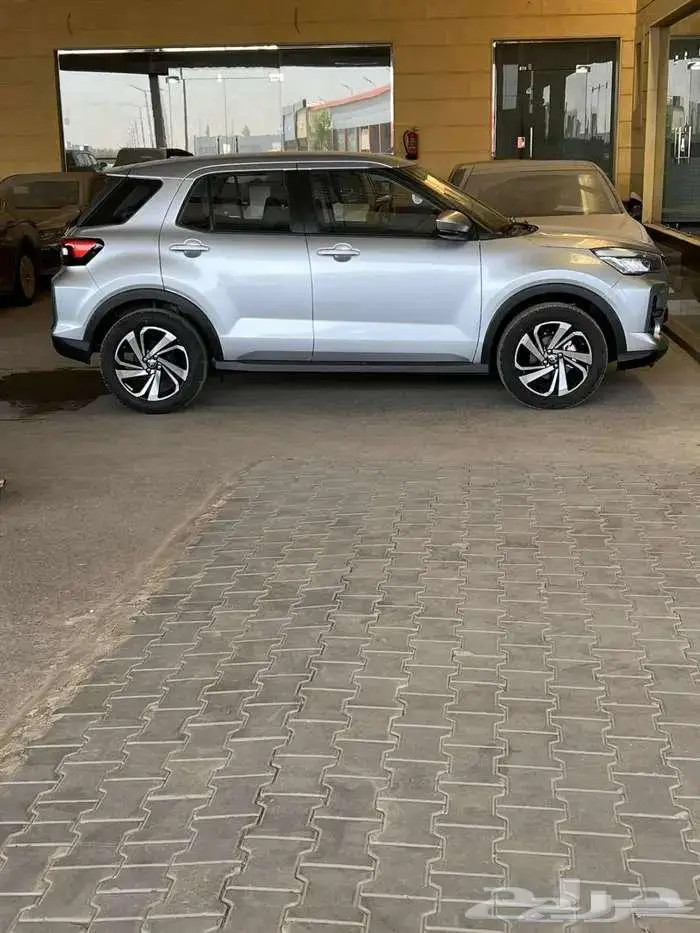 تويوتا رايز ليمتد فل كامل 2024 متوفر لدى الحسن 3