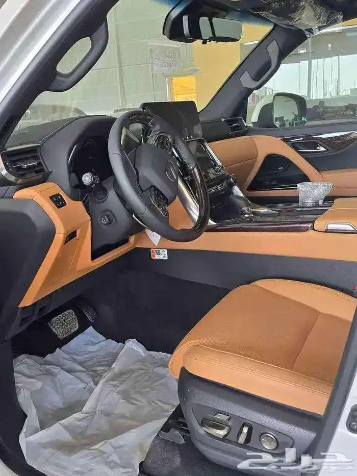 لكزس LX700 BH هايبرد سعودي موديل 2025 متوفر لدى الحسن 5