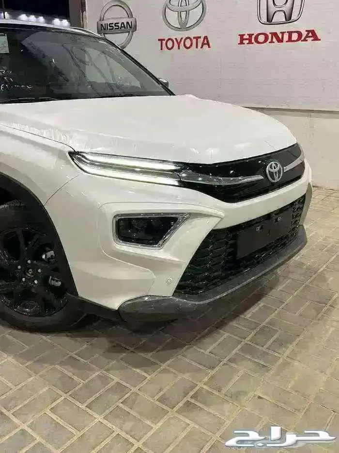 اوربان كروز 2026 فل كامل فتحة بنوراما سقف اسود فئة GLX 6