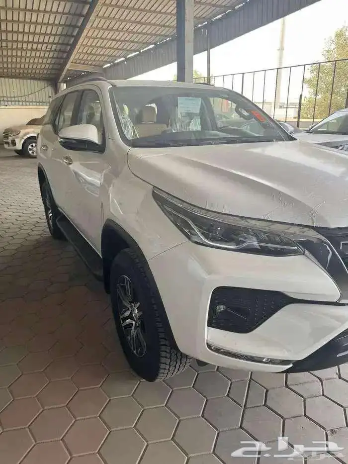 فورتشنر VX1 بنزين 2026 محرك V6 دبل دفلك (سعودي) 2