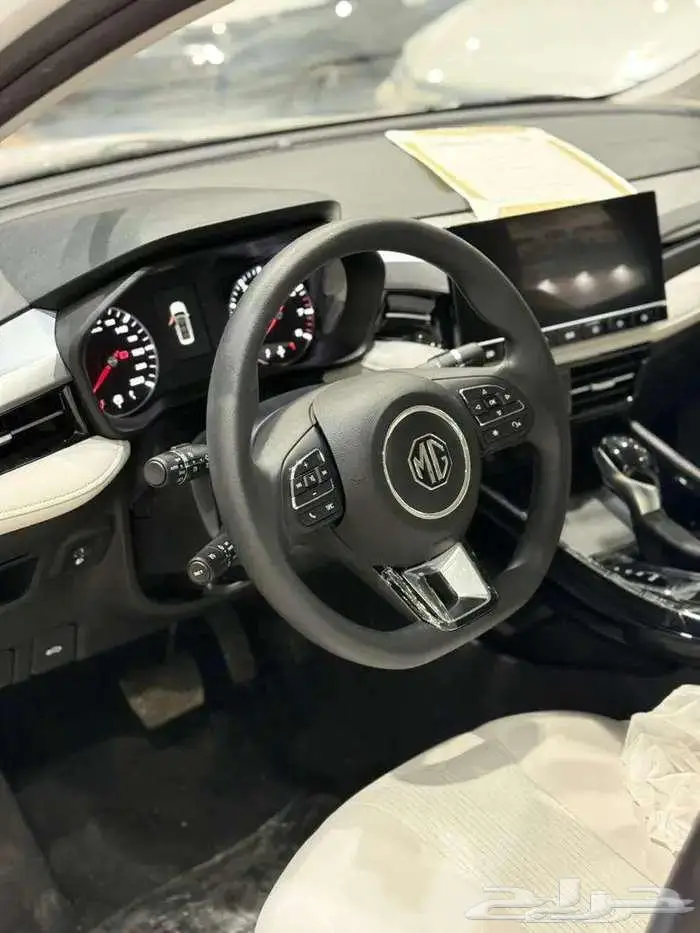 ام جي 5 ستاندر 2025 الشكل الجديد كاش واقساط 3