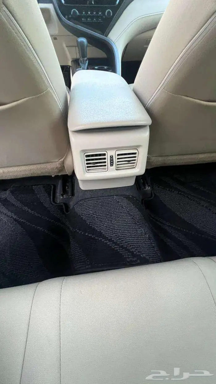 تويوتا كامري LE موديل 2023- معرض خلف للسيارات 7