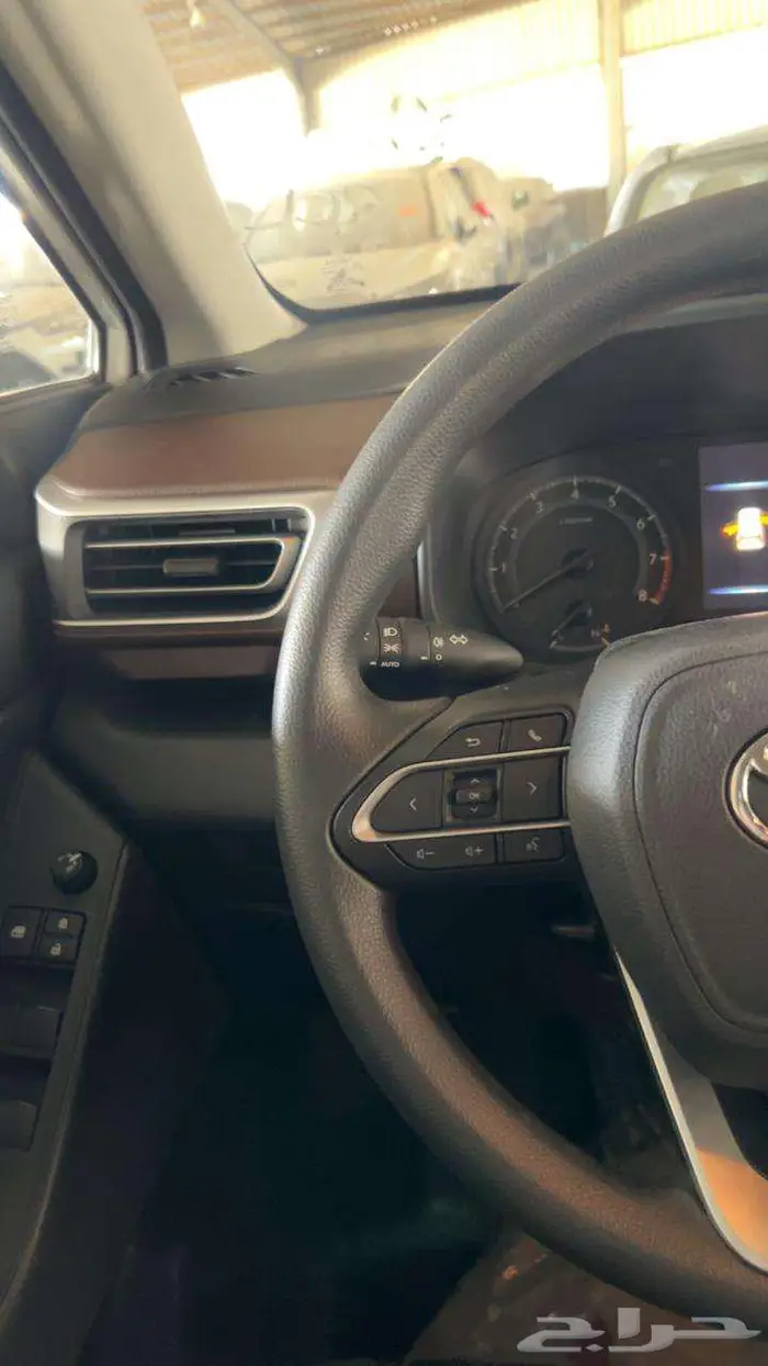 تويوتا انوفا GL 2026 7