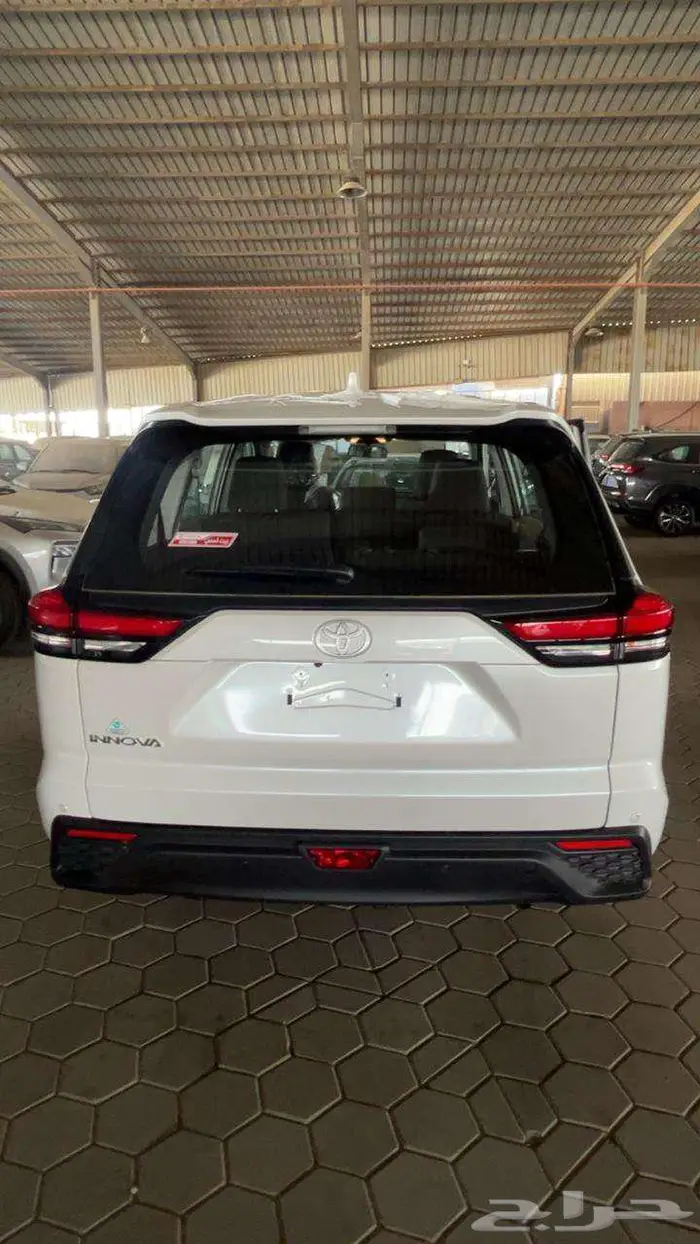 تويوتا انوفا GL 2026 3