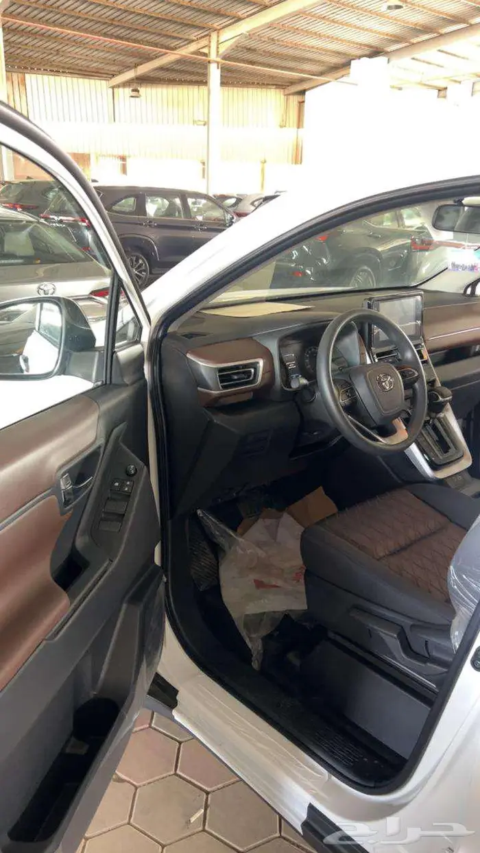 تويوتا انوفا GL 2026 5