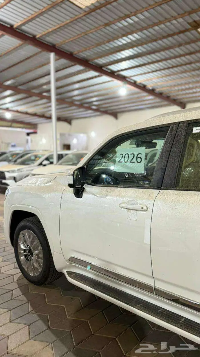 لاندكروزر GXR L3 2026 3