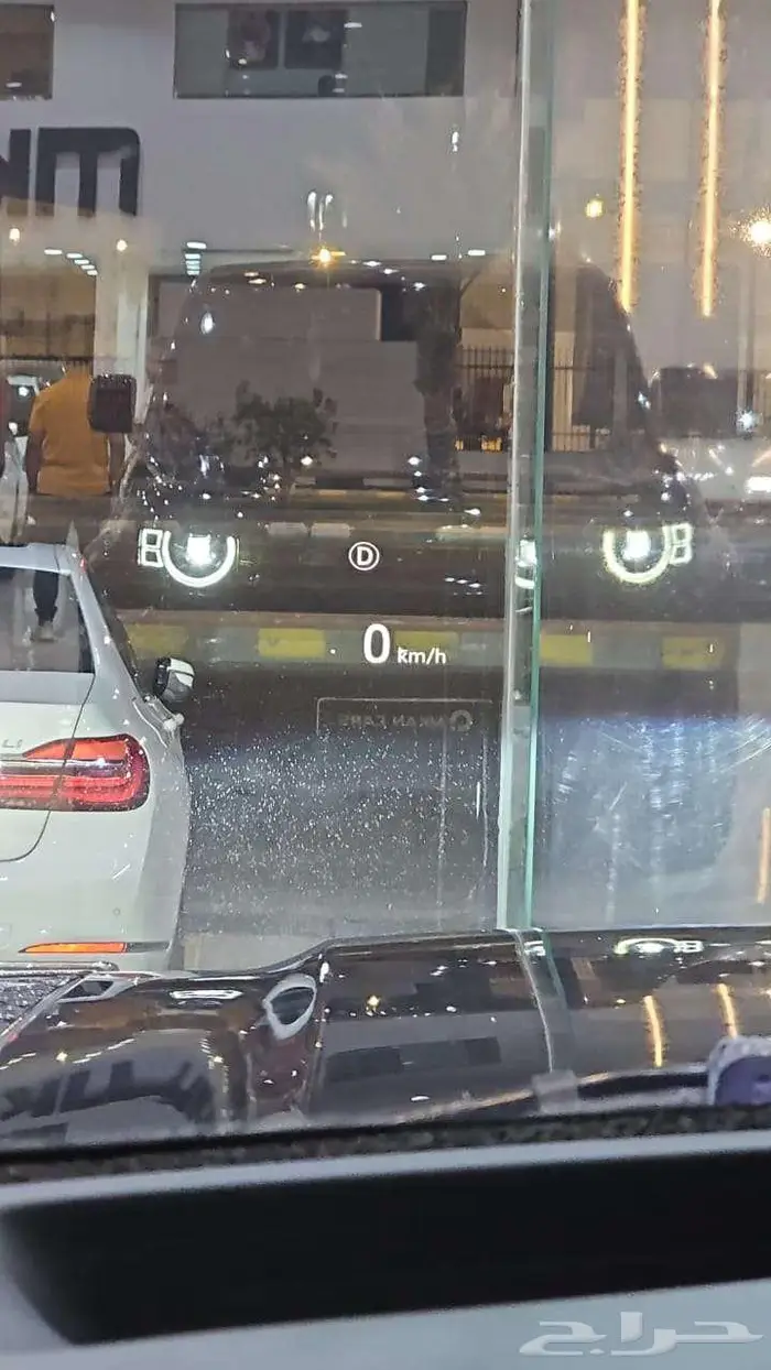 لاند روفر ديفندر 2022 8 سلندر سعودى 7