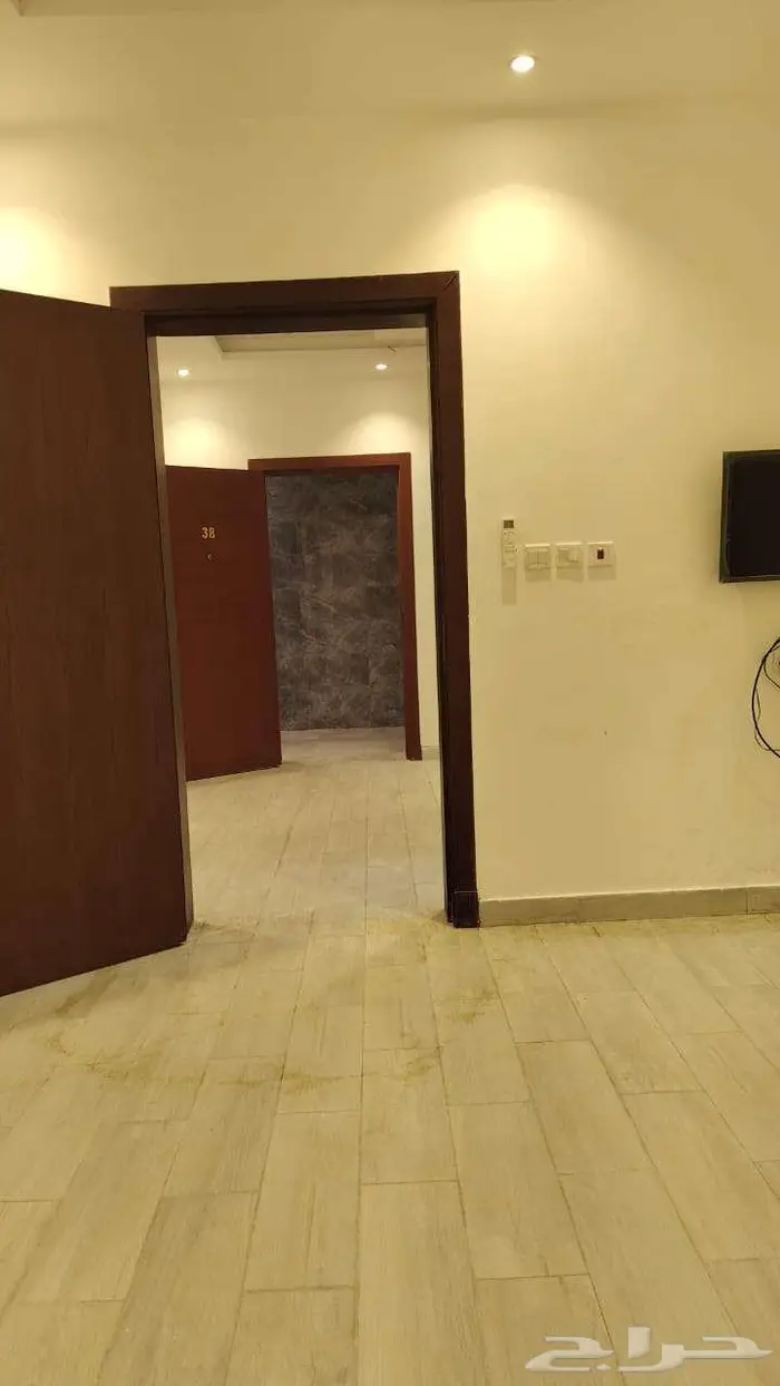 شقه فاخره للايجار جده 7100 7