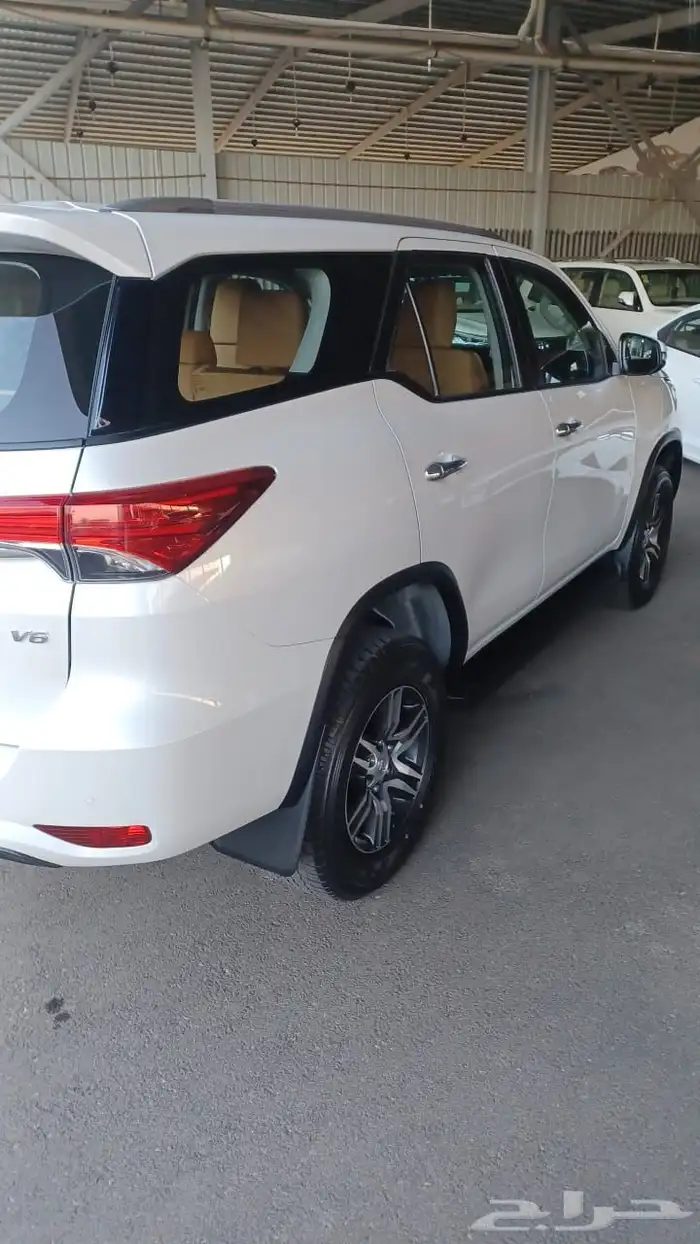 جيب فورتشنر VX1 6 سلندر موديل 2023 (تم البيع) 7