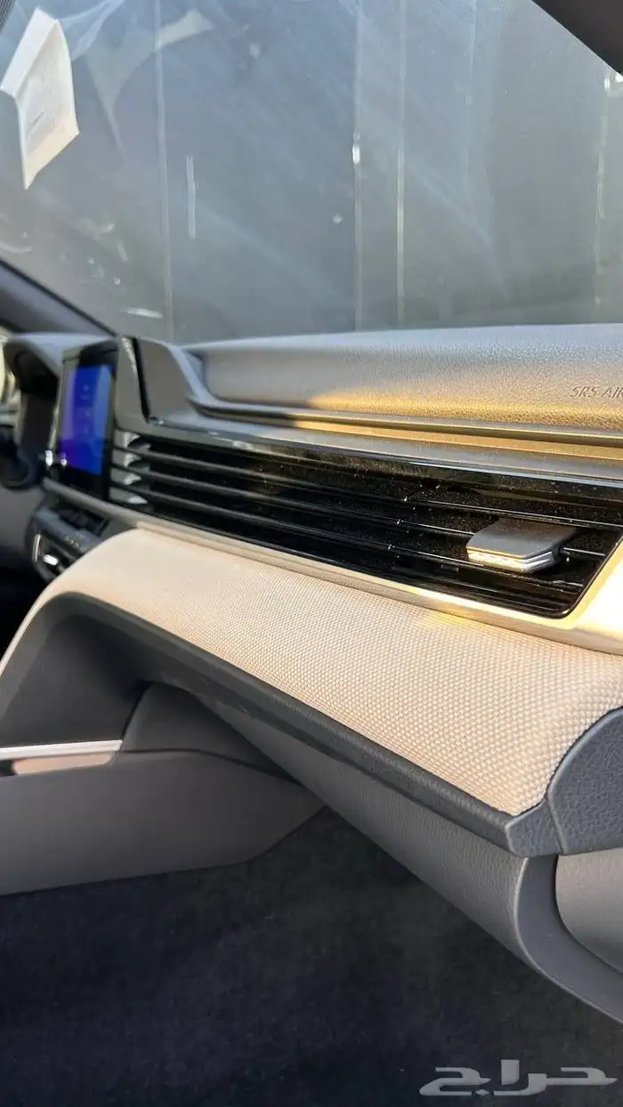 تويوتا كامري LE بنزين 2025 لدى شركة عبدالمجيد الخضر 14