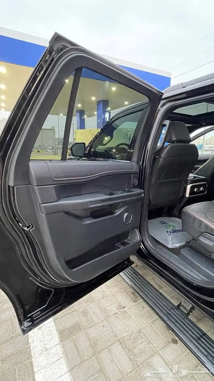 Expedition Stealth Performance edition Max 11