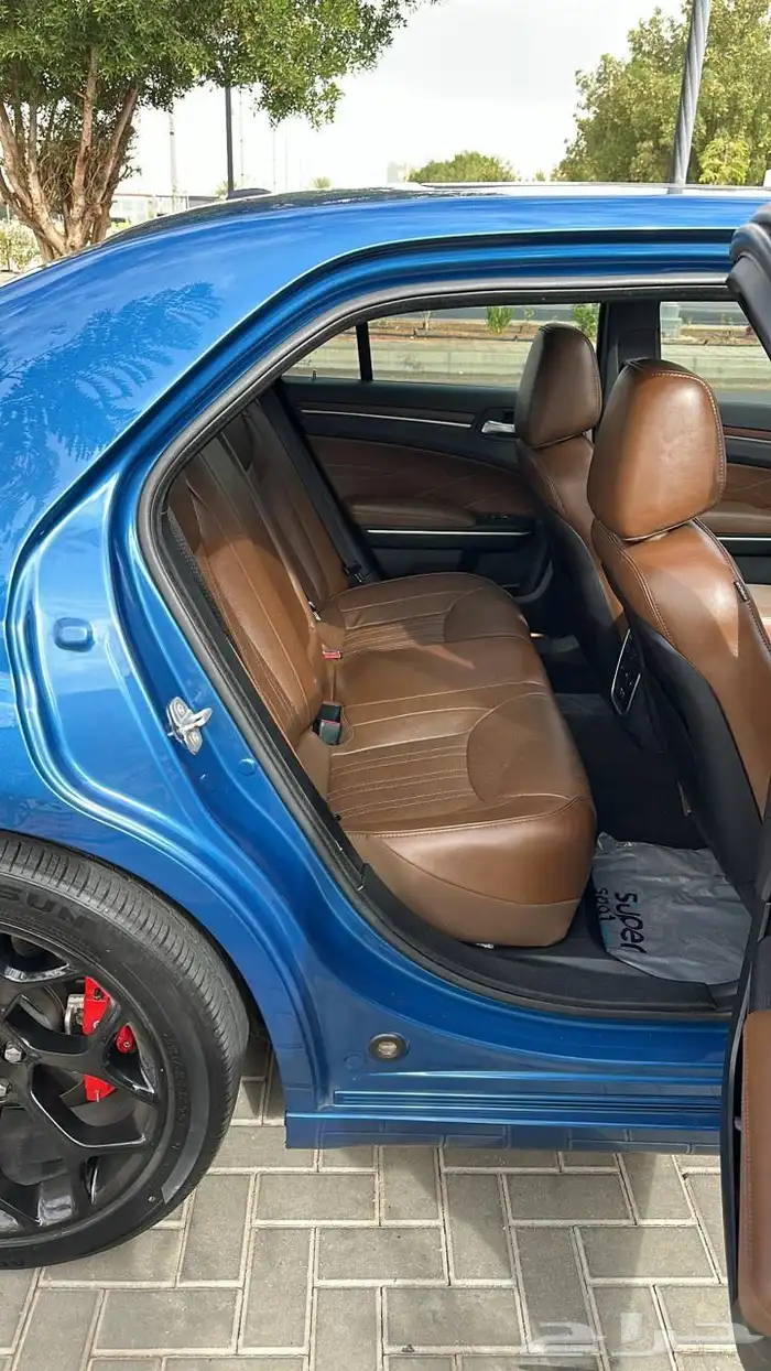 كلايسلر 2021 فل كامل اكزيكتيف v8 5.7 10