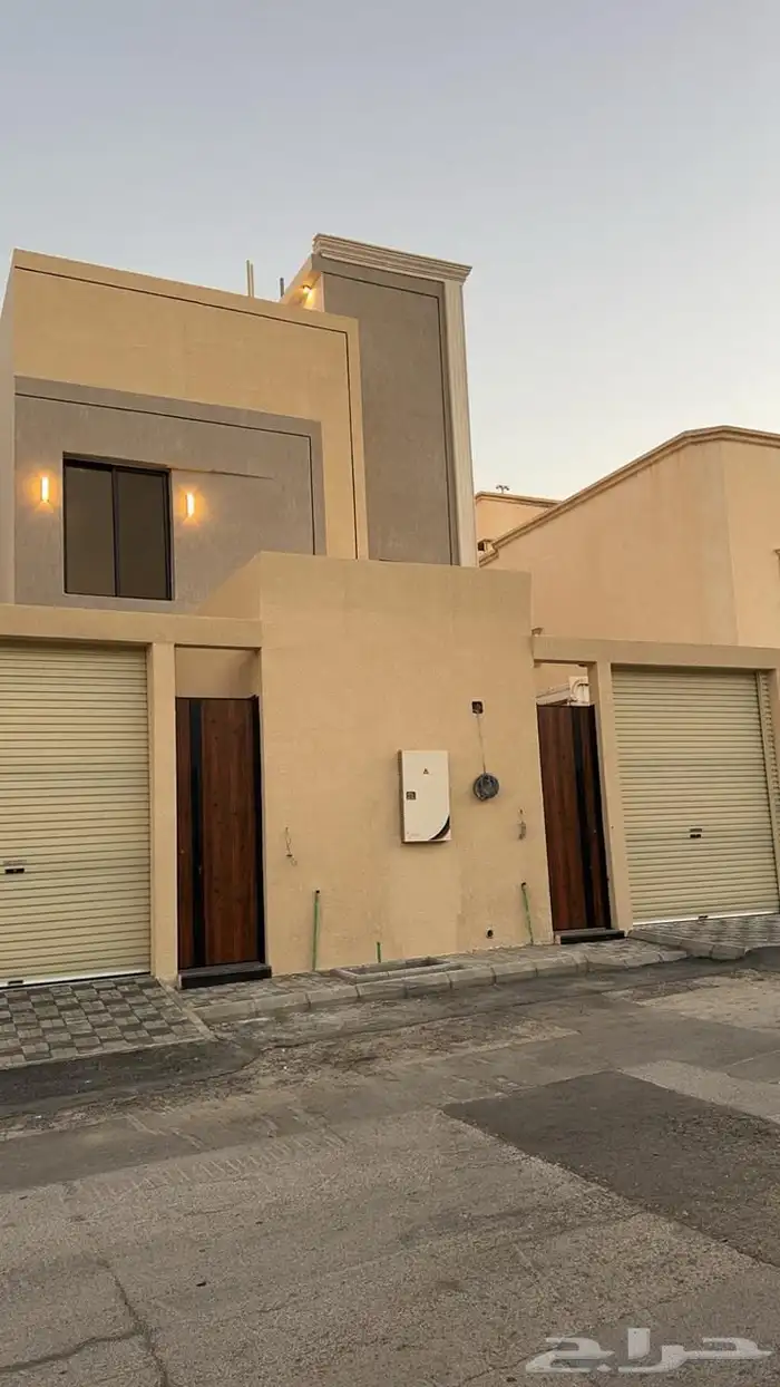 فلل وادوار وشقق دورين للبيع العريجاء الغربي 3