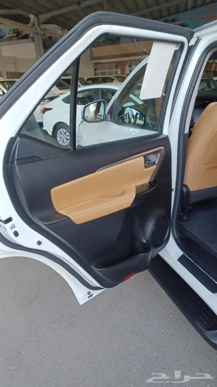 جيب فورتشنر VX1 6 سلندر موديل 2023 (تم البيع) 15