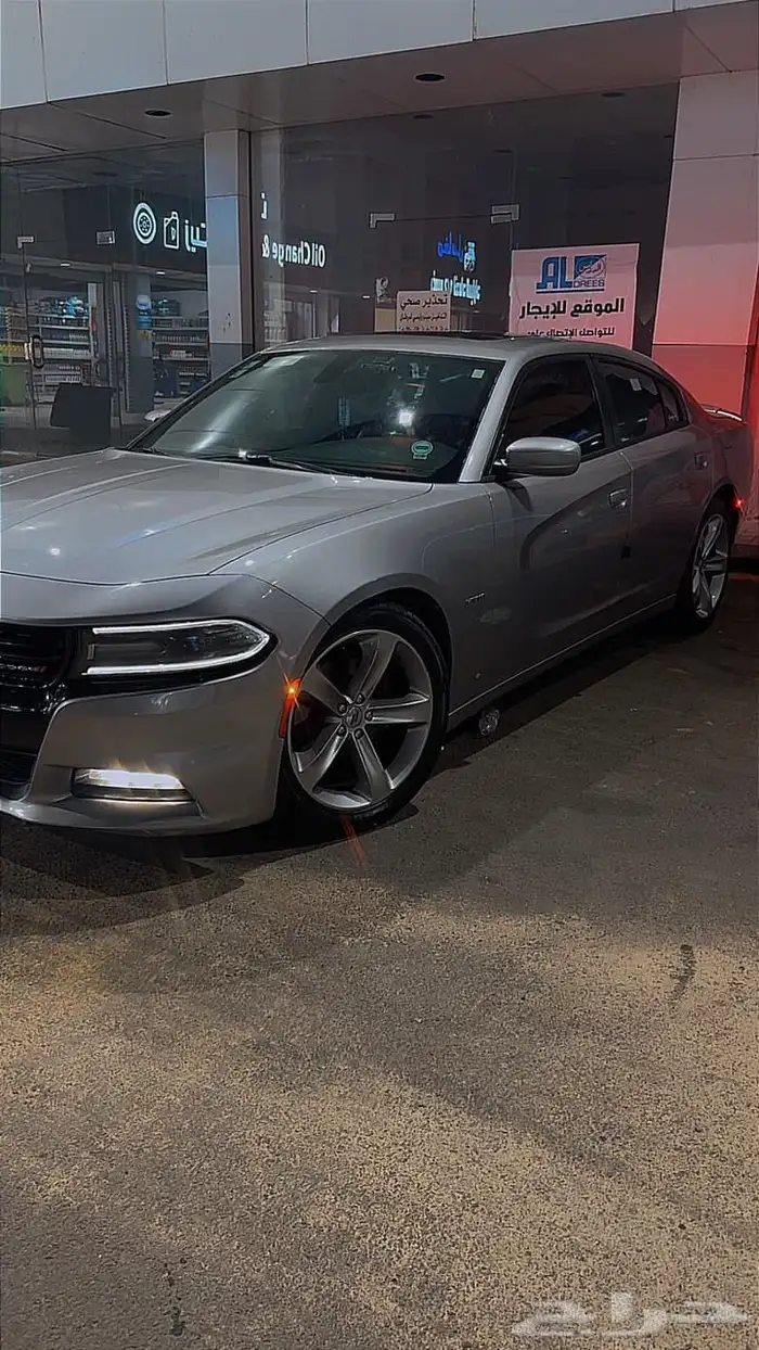 للبيع تشارجر ار تي 2017 شرط وكاله 1