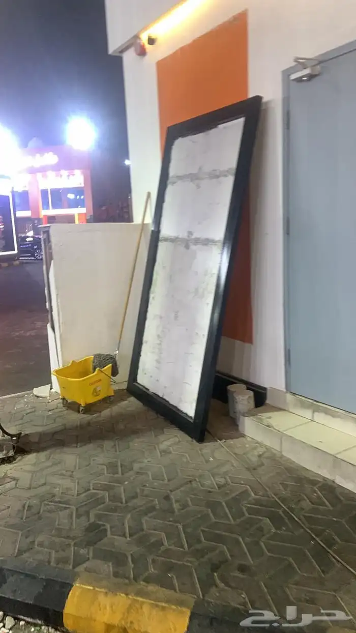 لوحات إعلان 1