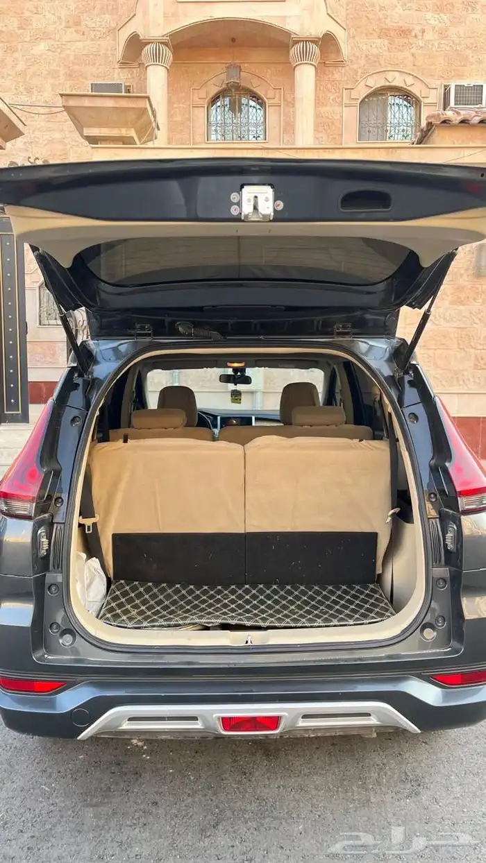 مستبيشي اكسباندر 5