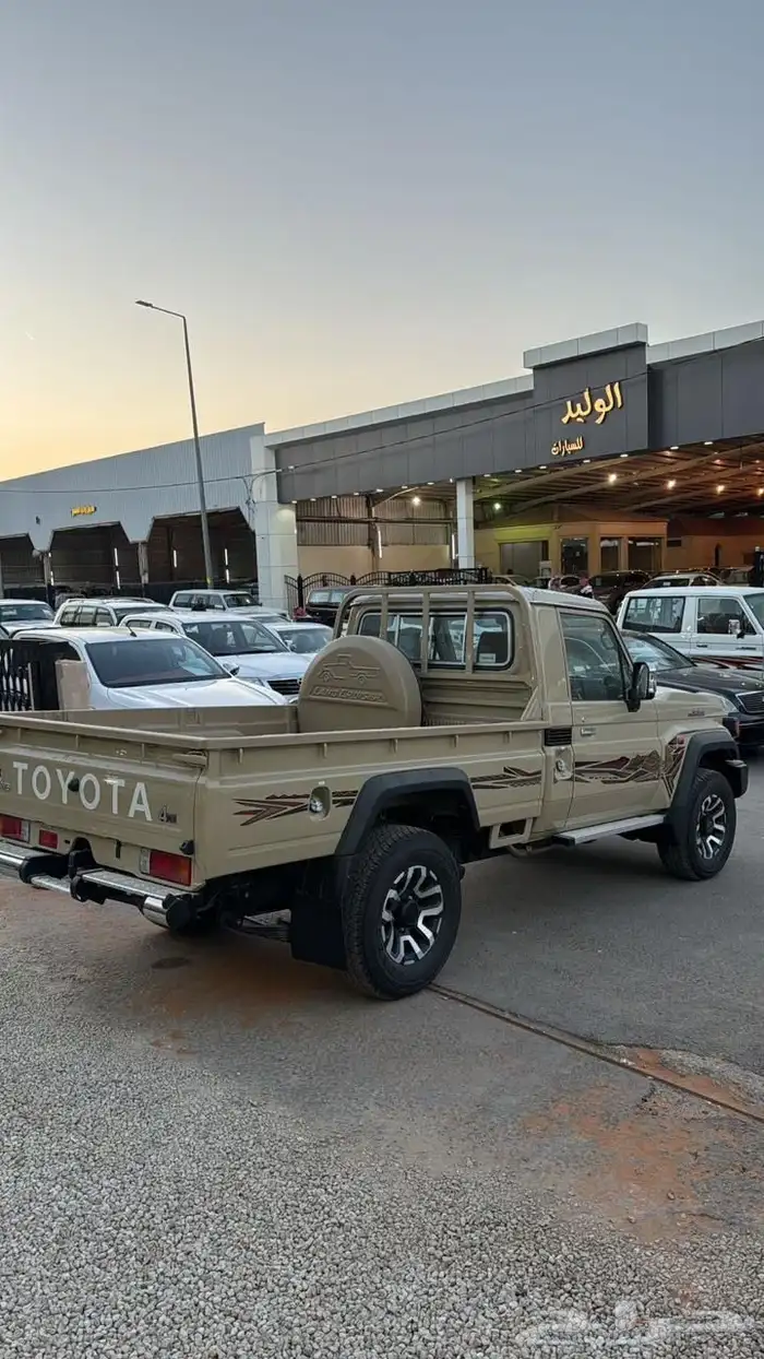 تويوتا شاص 2025 بنزين رفرف جديد فل كامل سعودي 4