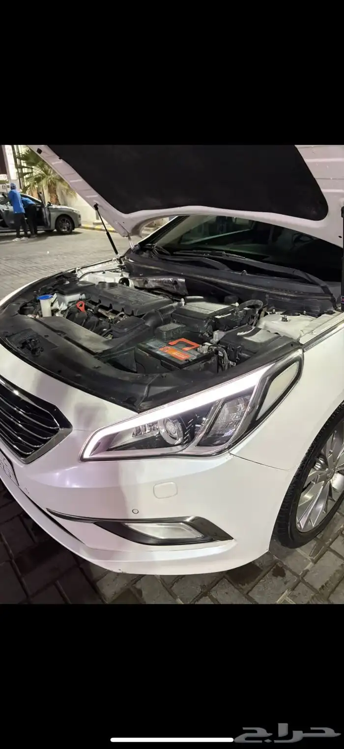 للبيع هونداي سوناتا أعلى فئة بحالة الوكالة 1