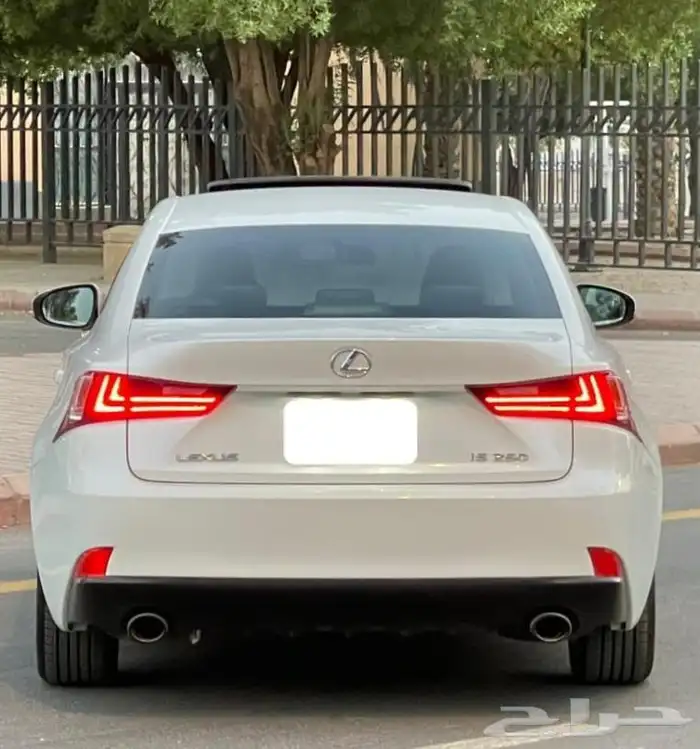 لكزس 2014 IS350 فل سعودي 8