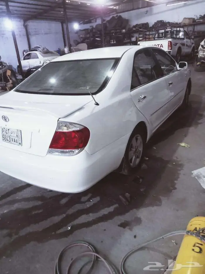 سياره للبيع تويتا كامري 2005 1