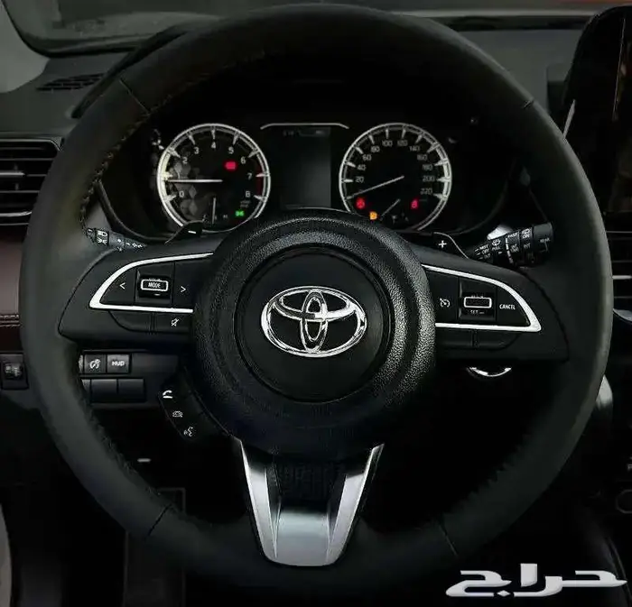 تويوتا اوربان GLX فل كامل 2026 كاش او اقساط 10
