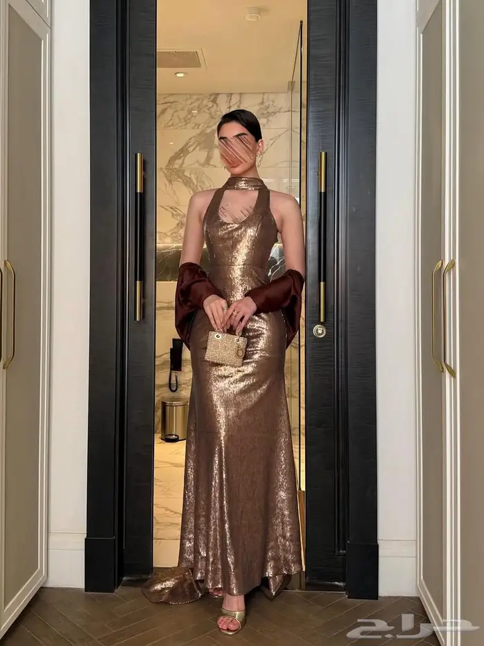 بيع فستان مستعمل 6 ساعات فقط 0